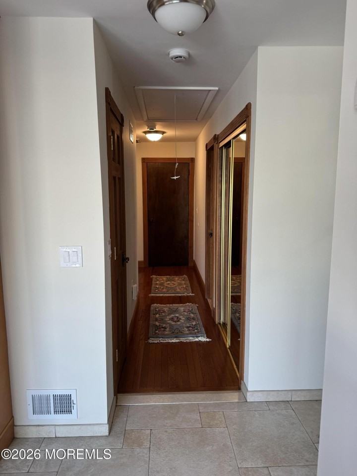 31 Navarra Dr - Photo 3 of 38