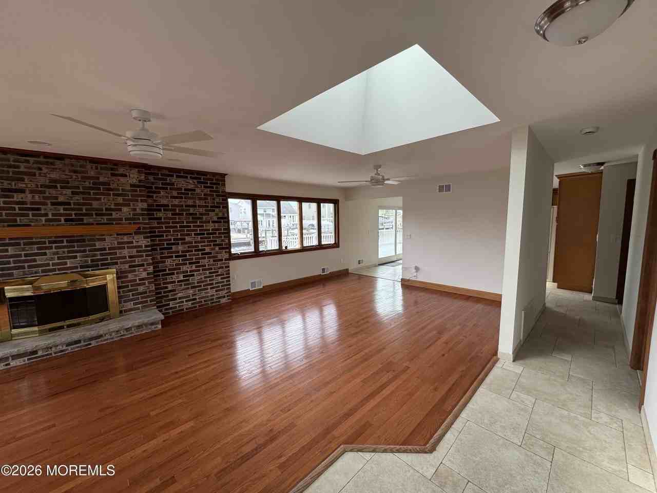 31 Navarra Dr - Photo 6 of 38