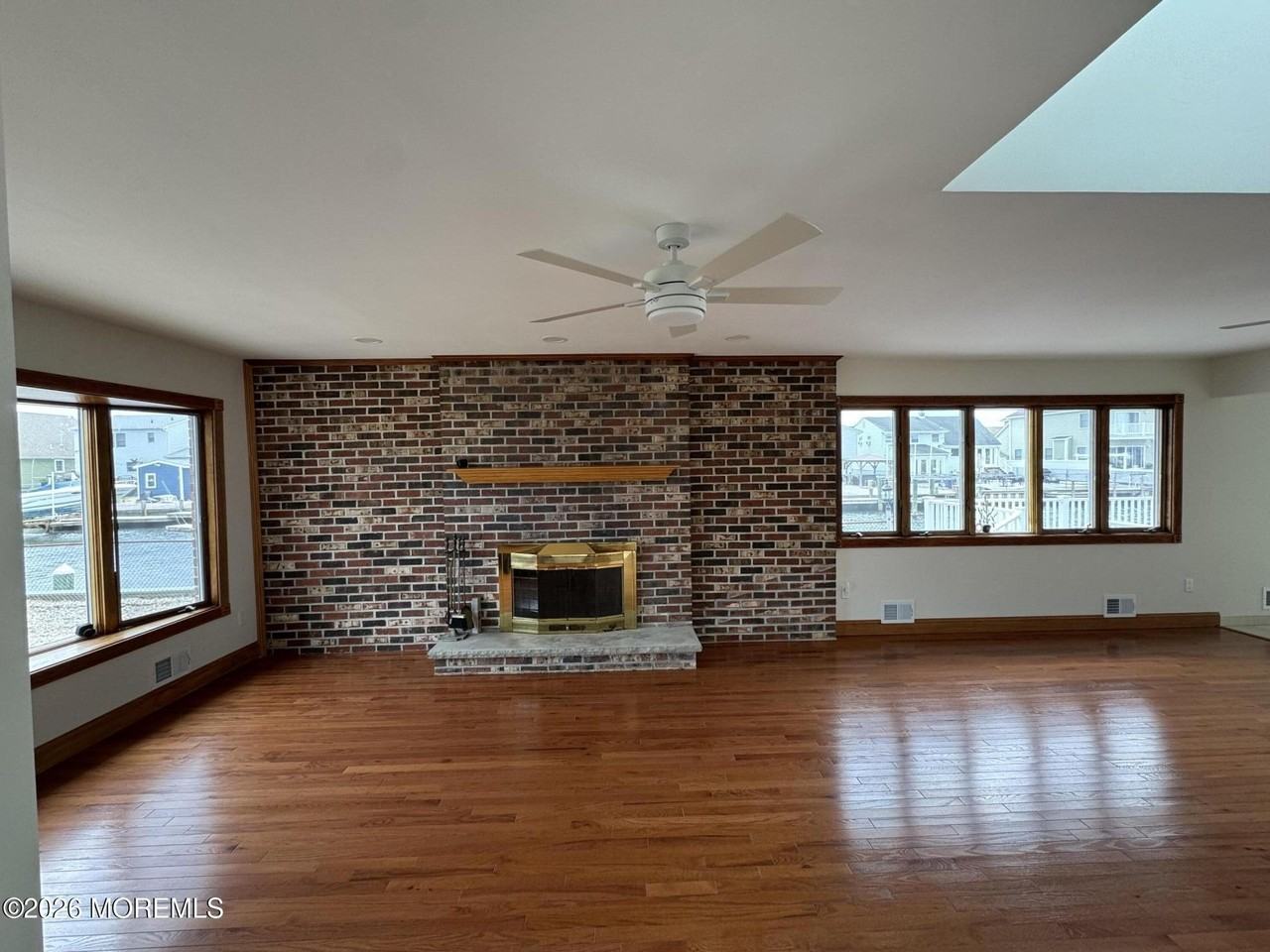 31 Navarra Dr - Photo 7 of 38