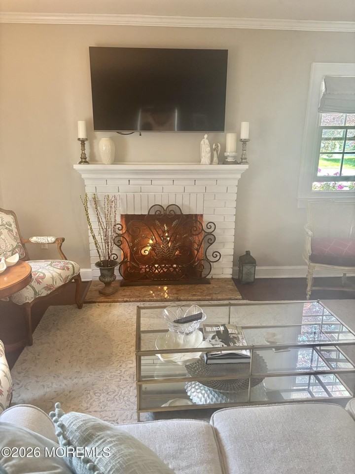 1237 Sherman Ave - Photo 2 of 13