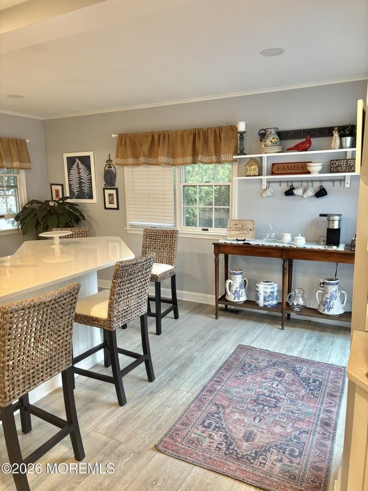 1237 Sherman Ave - Photo 4 of 13
