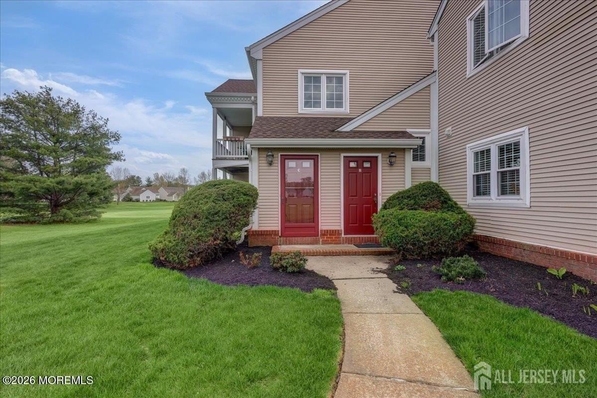 38 Rutland Ln #C - Photo 2 of 17