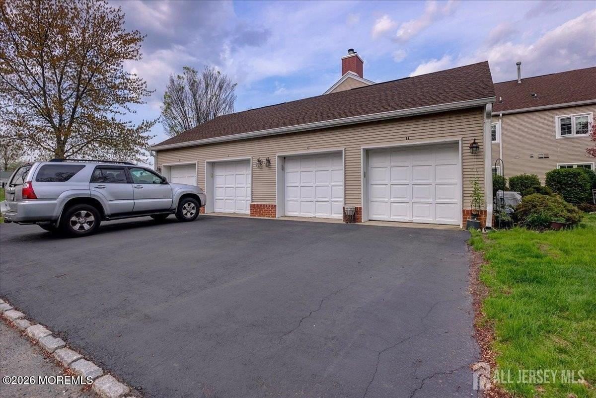 38 Rutland Ln #C - Photo 3 of 17