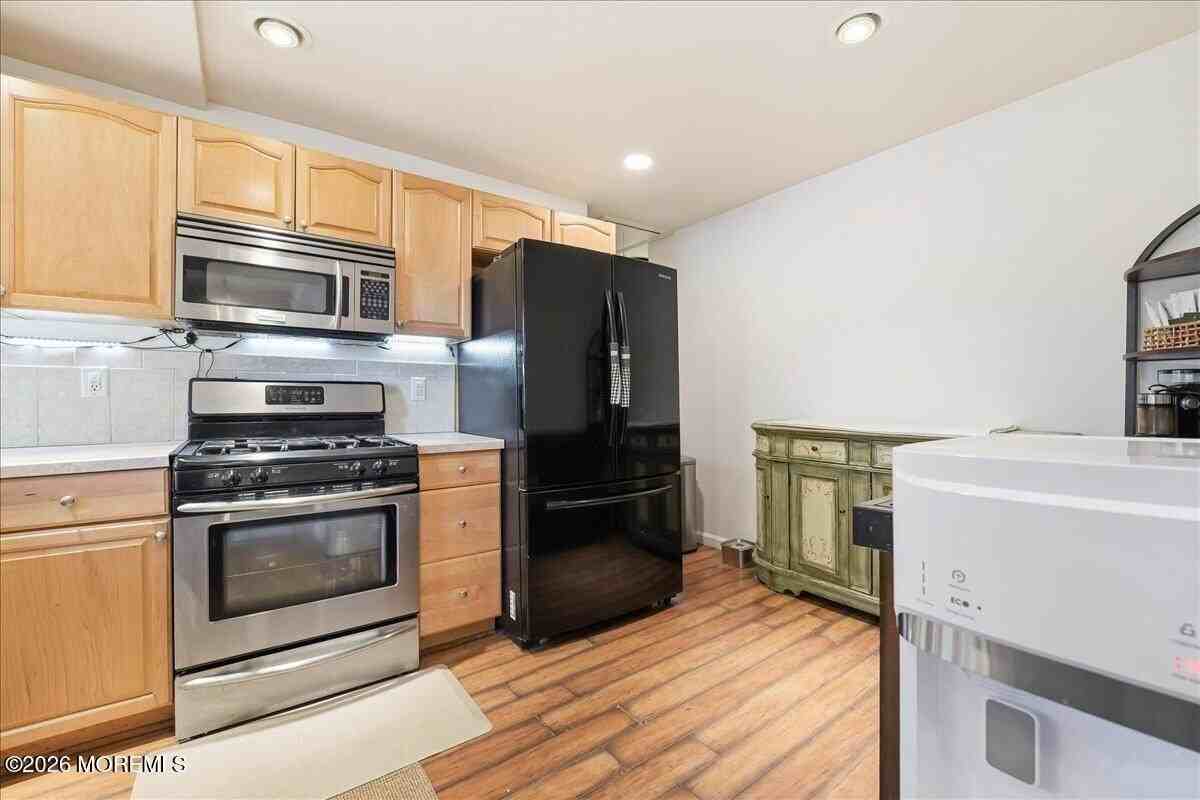 477 Mantoloking Rd - Photo 7 of 29