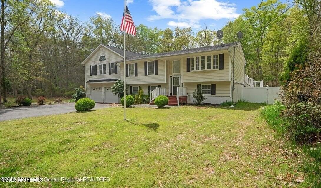 46 Walter Dr - Photo 2 of 21