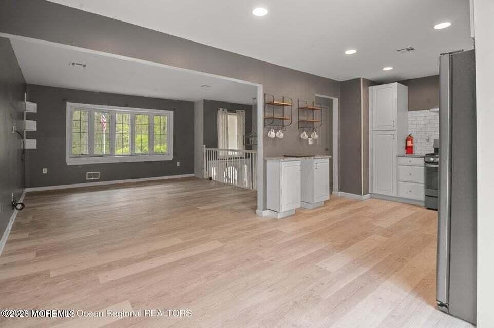 46 Walter Dr - Photo 7 of 21