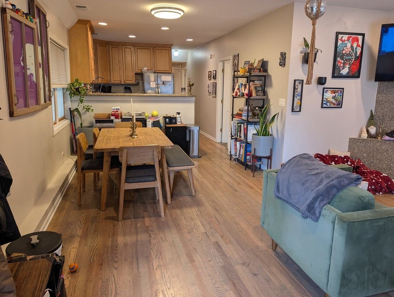 714 N Elizabeth St #1 - Photo 4 of 27