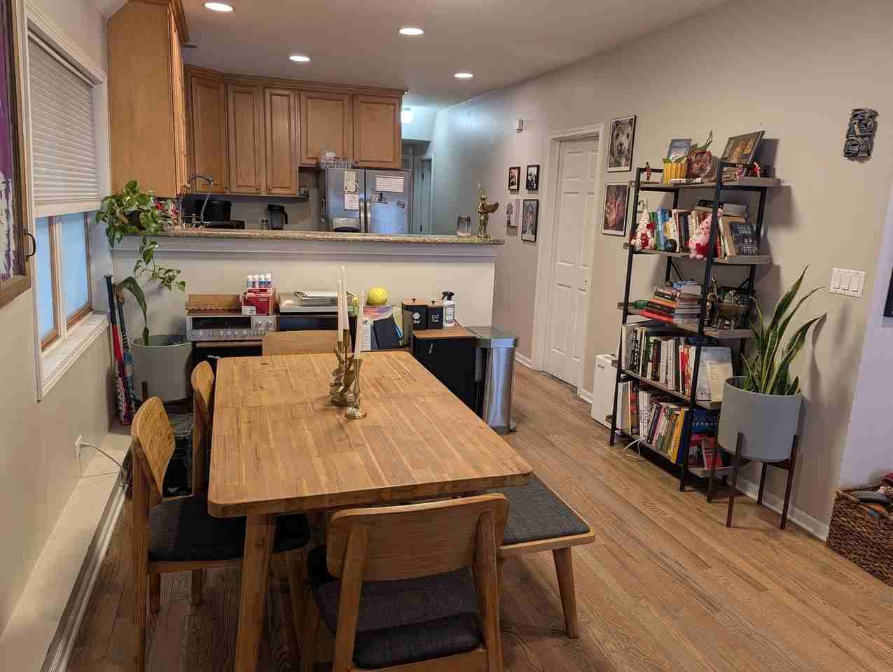 714 N Elizabeth St #1 - Photo 5 of 27