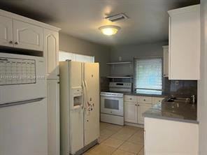 784 Moffett St - Photo 2 of 8