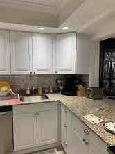 386 Se 3rd St - Photo 6 of 8