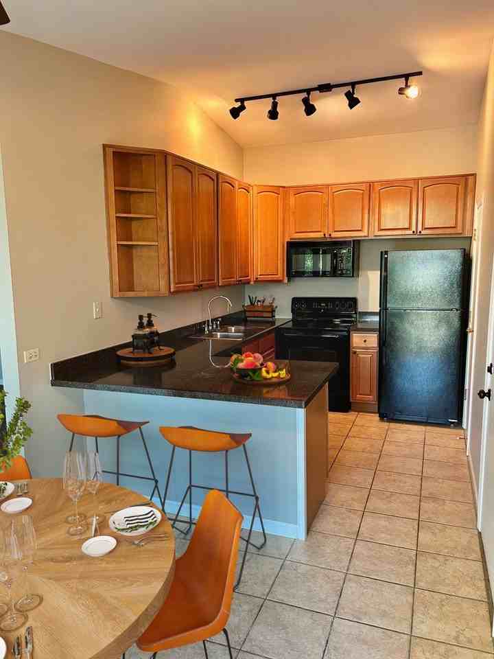 6019 Forest View Rd #2B - Photo 3 of 11