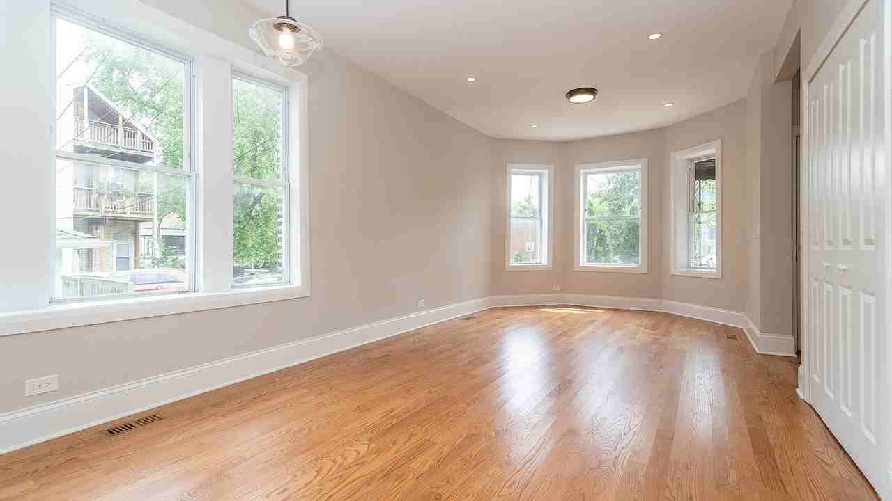 1840 N Saint Louis Ave #1 - Photo 4 of 27