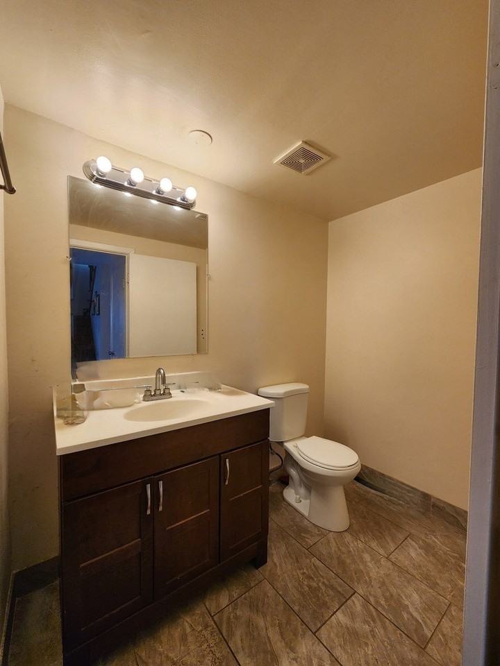 1988 Dunmore Pl #P1 - Photo 7 of 14