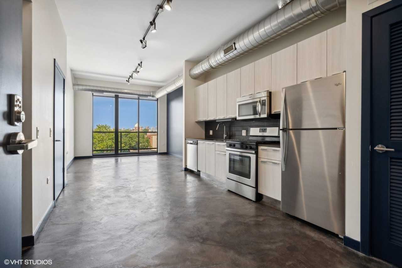 1647 N Milwaukee Ave #503 - Photo 2 of 8