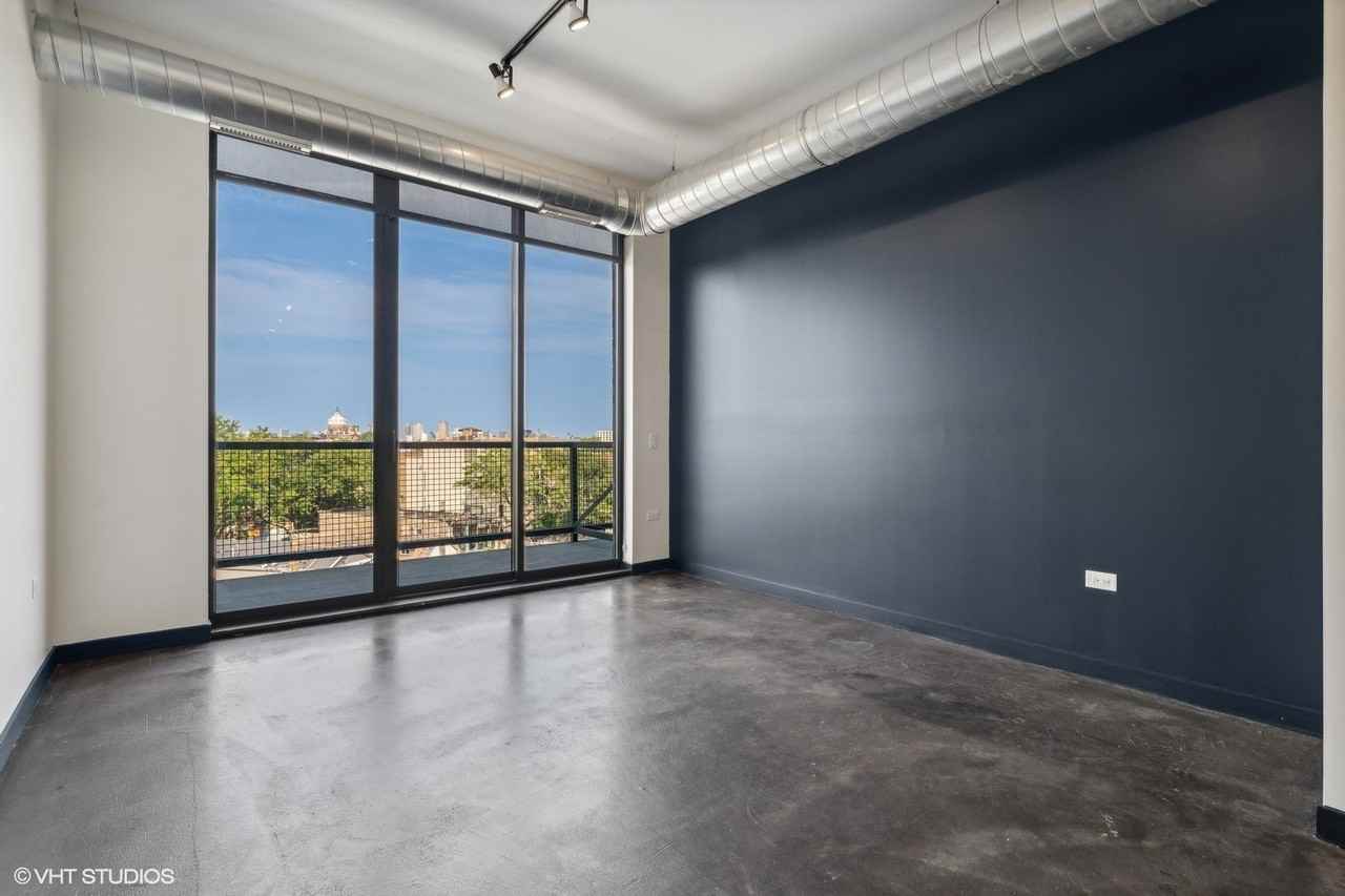 1647 N Milwaukee Ave #503 - Photo 3 of 8