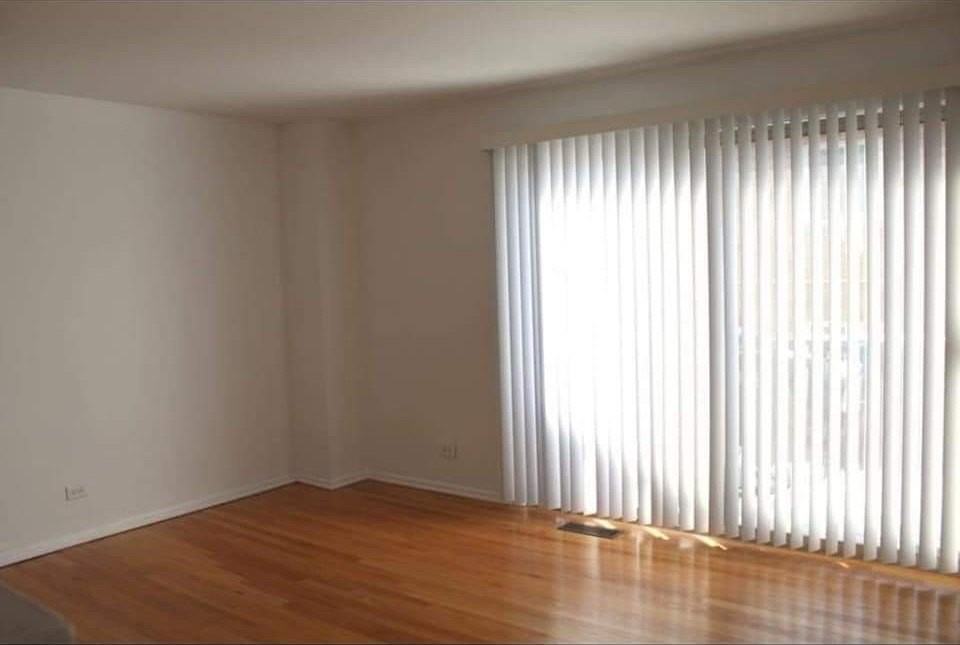 553 W Park Ave #D - Photo 2 of 6