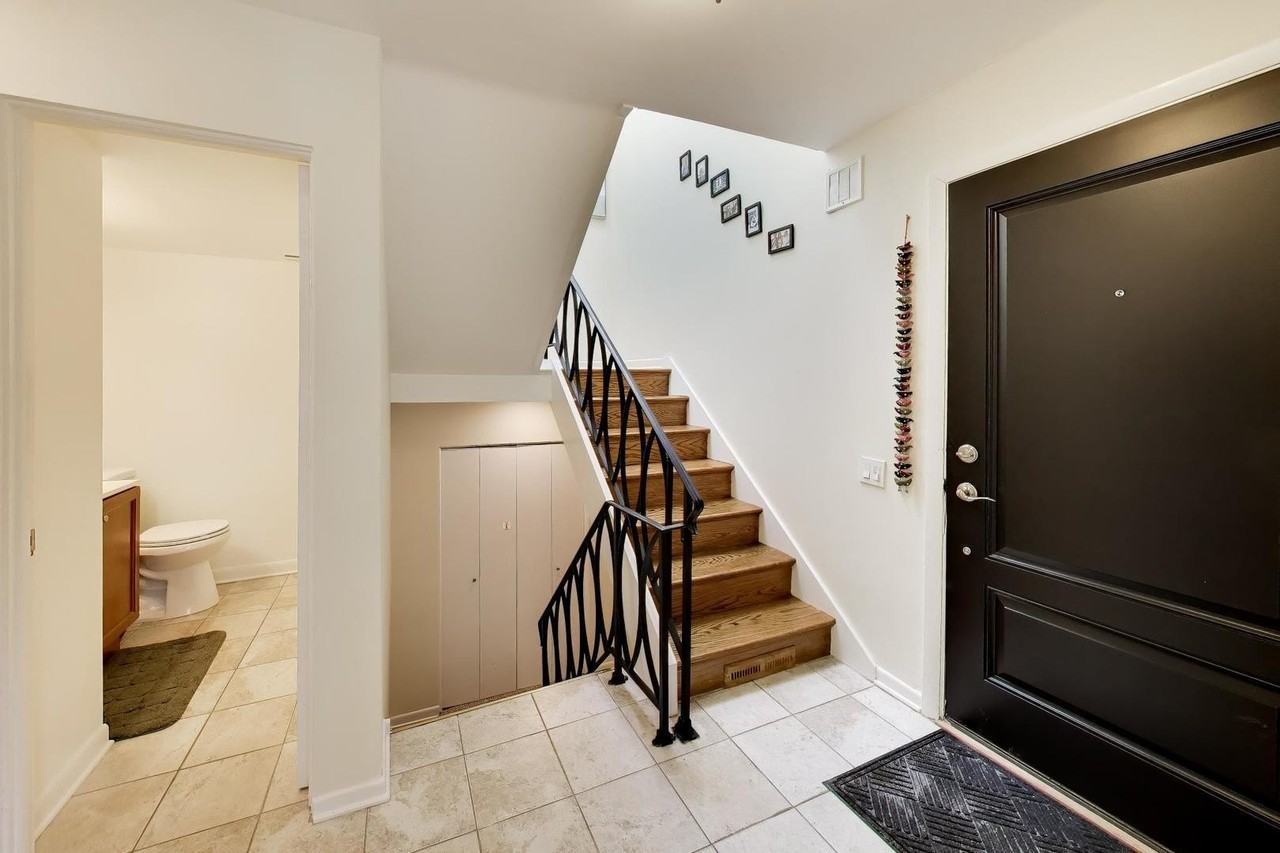 370 Park Ave #E - Photo 5 of 24