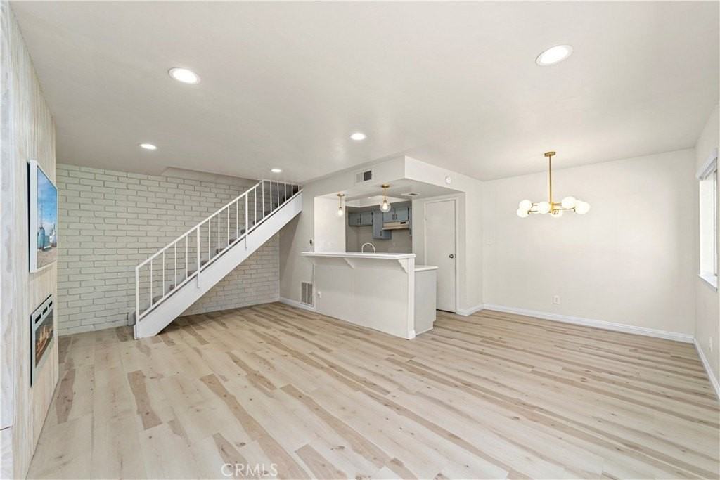 2438 Pepper St - Photo 3 of 26