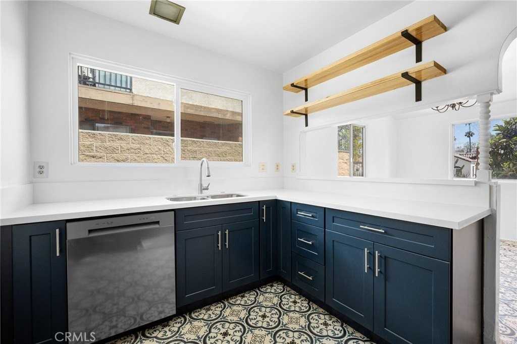 713 W Dryden St - Photo 6 of 19