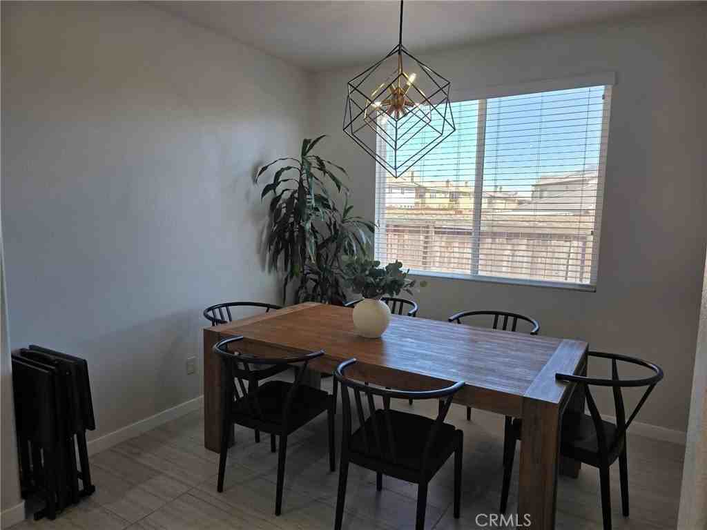 10184 Marissa Ct - Photo 4 of 19
