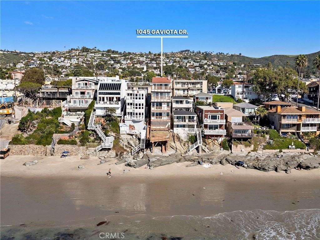 1045 Gaviota Dr #B - Photo 2 of 48