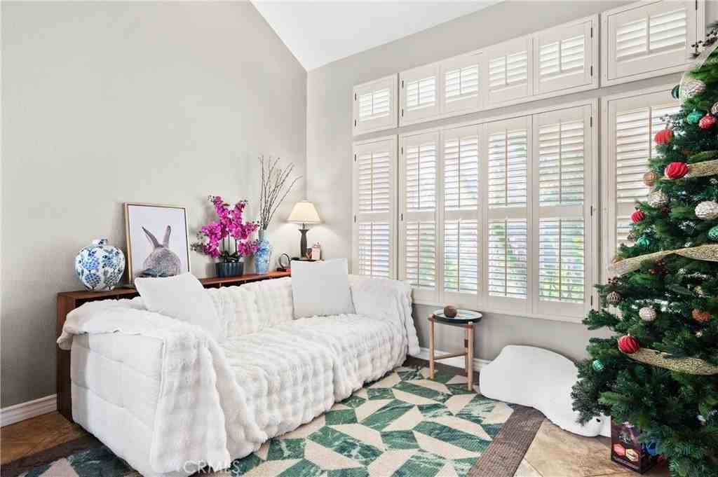 6933 Stanislaus Pl - Photo 4 of 50