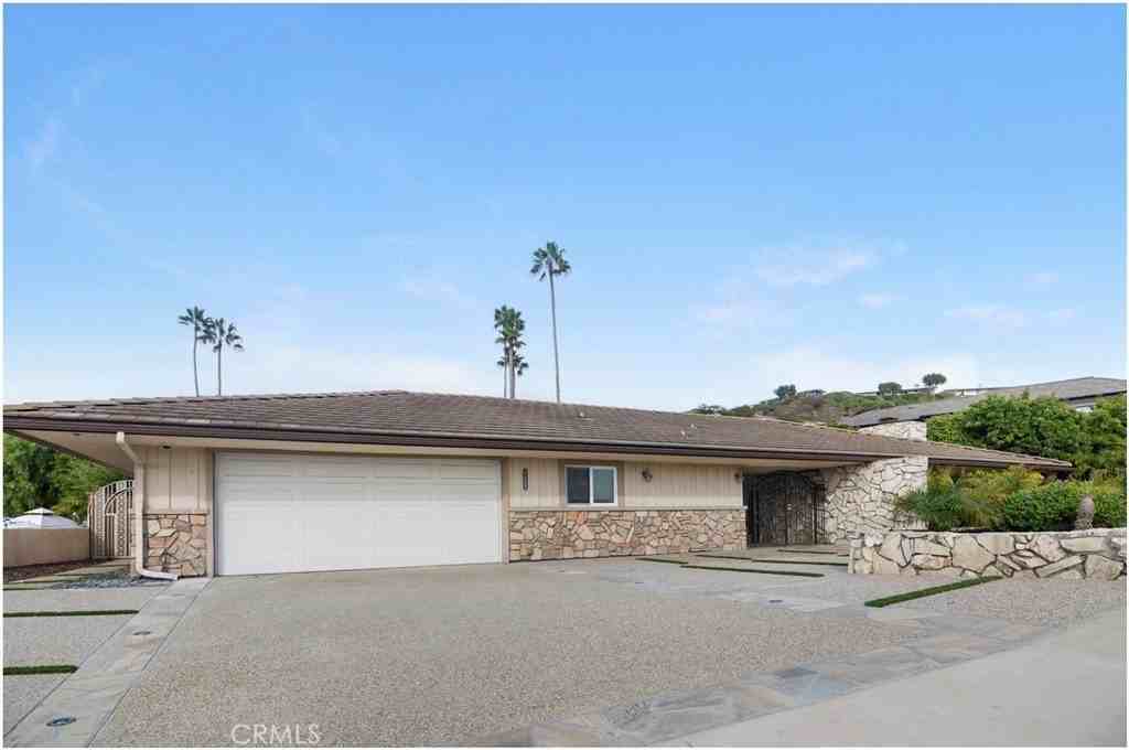 32722 Seven Seas Dr - Photo 2 of 41