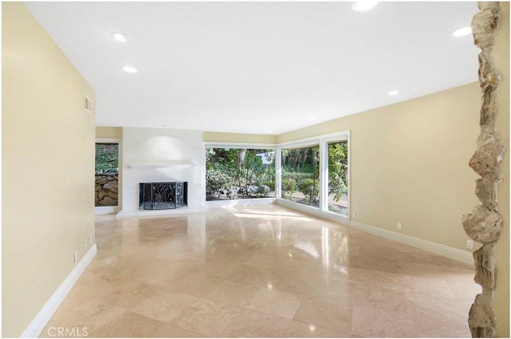 32722 Seven Seas Dr - Photo 4 of 41