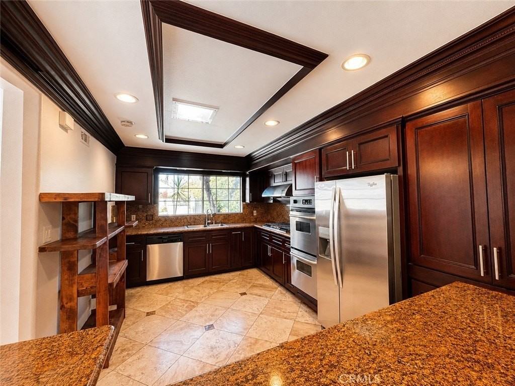 4581 Sandburg Way - Photo 4 of 14
