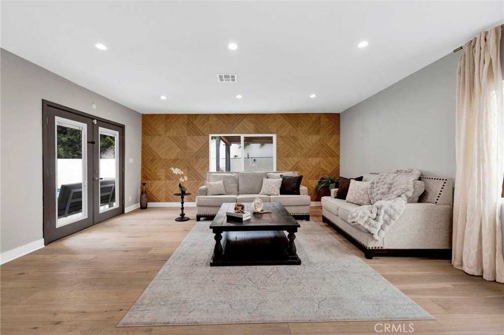 4912 Alonzo Ave - Photo 5 of 12