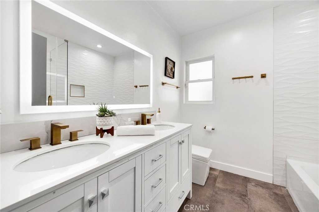 4912 Alonzo Ave - Photo 7 of 12