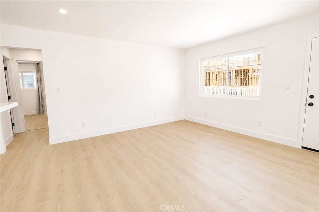 522 17th St #C - Photo 7 of 26