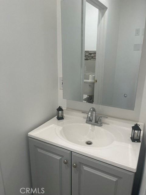 10847 Rosecrans Ave - Photo 6 of 8