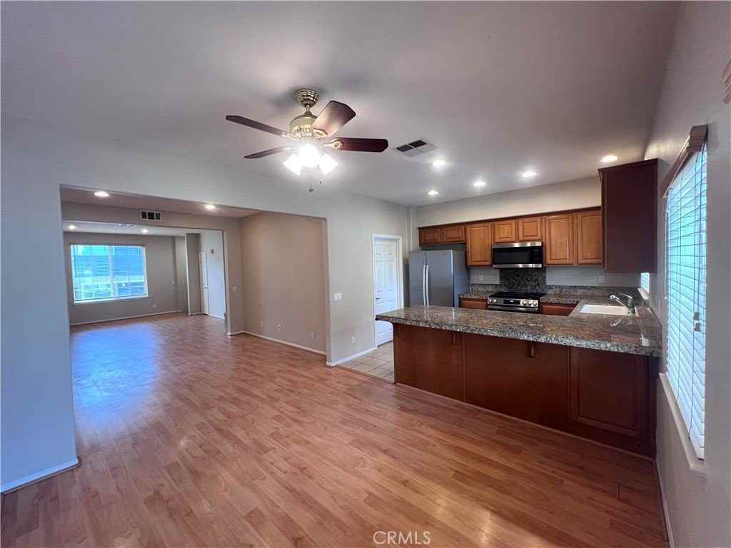 16629 Yukon Ave - Photo 6 of 19