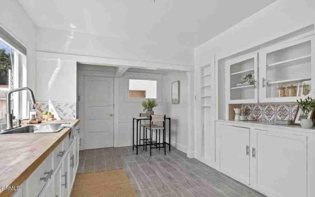 295 W Mission Ave - Photo 6 of 14