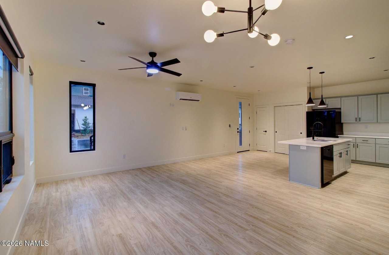 1221 E Emma Dr #205 - Photo 6 of 14