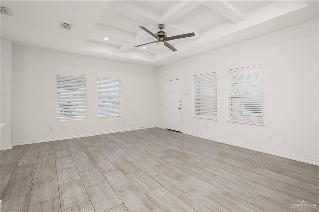 913 W Kohala Ave #3 - Photo 3 of 14