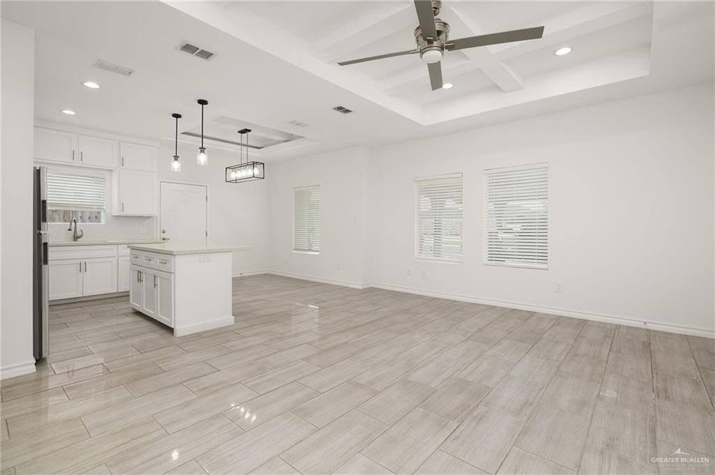 913 W Kohala Ave #3 - Photo 4 of 14