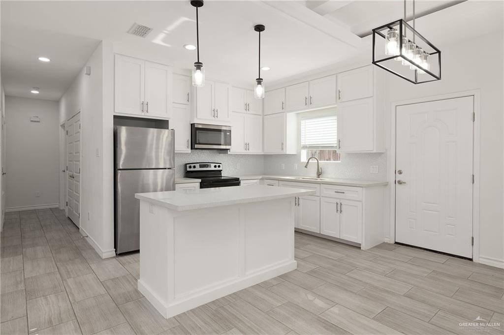 913 W Kohala Ave #3 - Photo 6 of 14