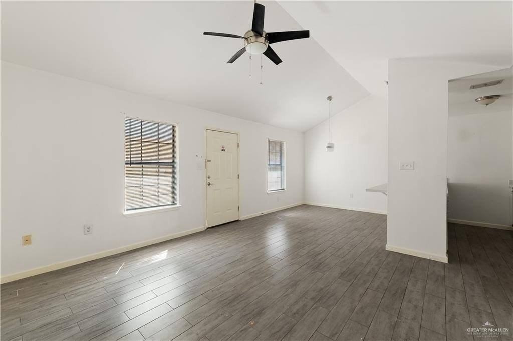 901 Galveston Ave #C - Photo 6 of 13