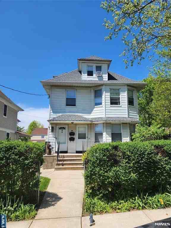 32 Euclid Ave #1 - Photo 2 of 16