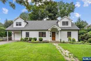 107 Highland Ave - Photo 1 of 1