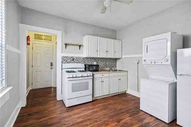 7929 Forshey St - Photo 3 of 6
