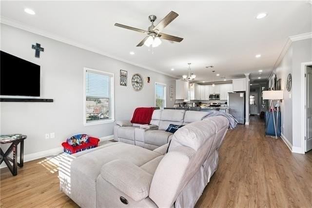 3136 Lexington Ave - Photo 2 of 15