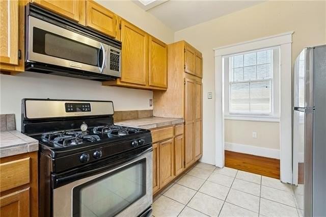 1826 Moss St #A - Photo 7 of 13