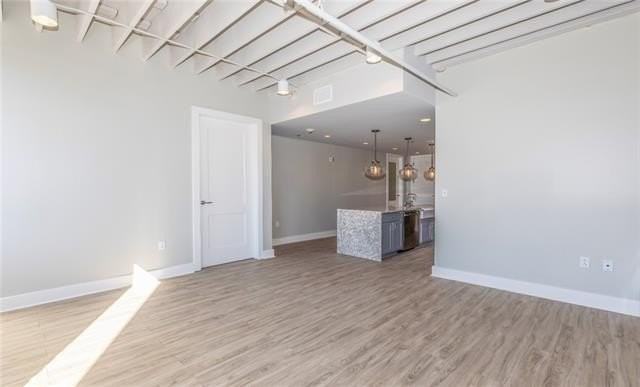 818 Howard Ave #301 - Photo 3 of 16