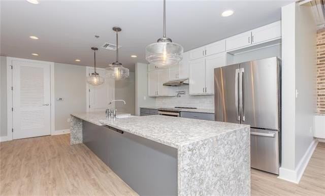 818 Howard Ave #301 - Photo 7 of 16