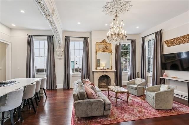 817 Esplanade Ave #1A - Photo 4 of 19