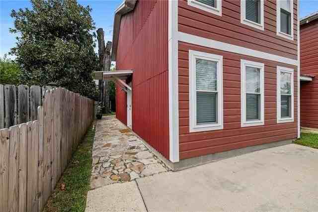 206 Edwin Neill Way - Photo 4 of 26