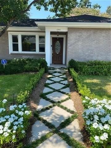644 Oaklawn Dr - Photo 2 of 24